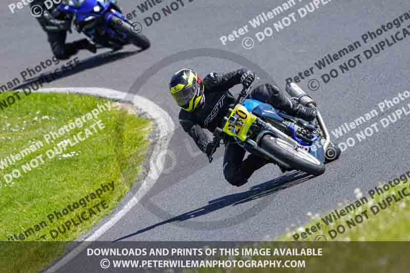 cadwell no limits trackday;cadwell park;cadwell park photographs;cadwell trackday photographs;enduro digital images;event digital images;eventdigitalimages;no limits trackdays;peter wileman photography;racing digital images;trackday digital images;trackday photos